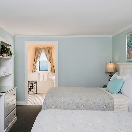 Madison Inn オーク・ブラフス エクステリア 写真