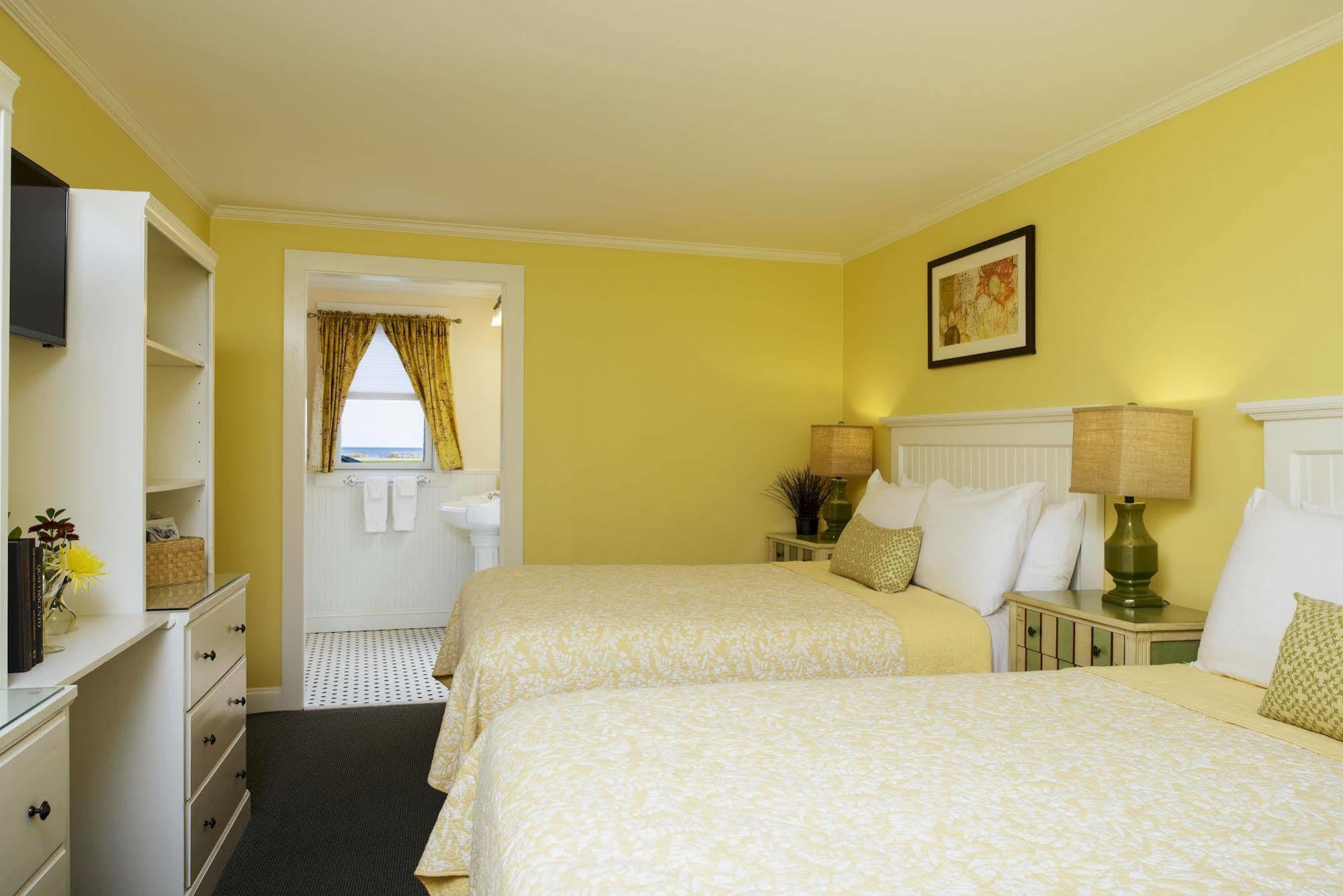 Madison Inn オーク・ブラフス エクステリア 写真